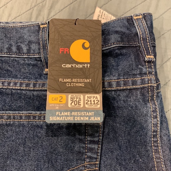 Men’s Carhartt Flame-Resistant Jeans - Picture 2 of 4